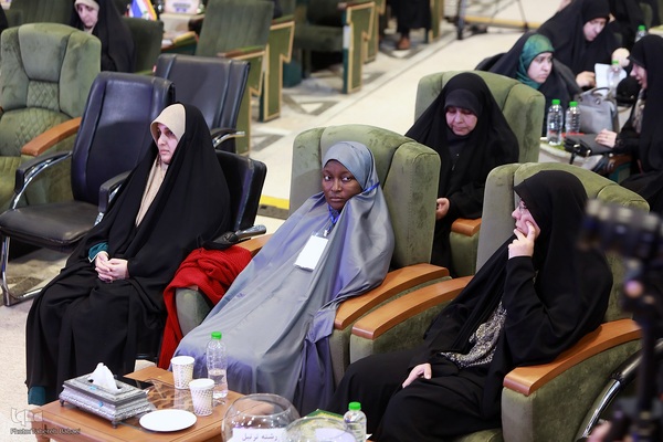 اولین روز مسابقات بین‌المللی قرآن در بخش بانوان