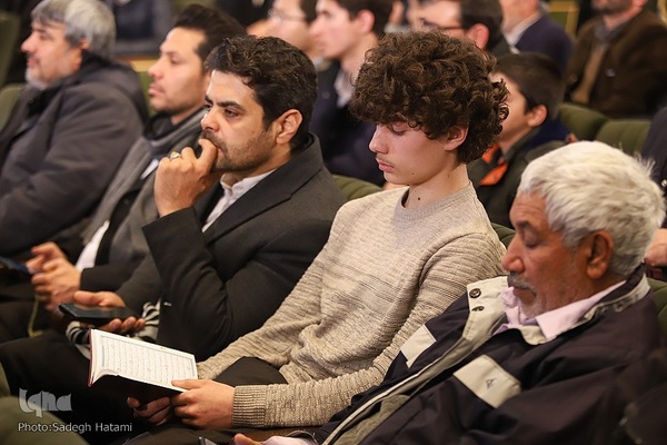 رقابت آقایان در دومین روز از مسابقات بین‌المللی قرآن /۲