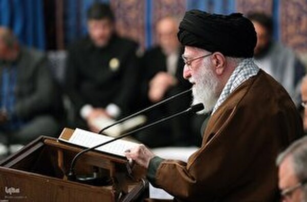 دیدار شرکت‌کنندگان مسابقات بین‌المللی قرآن کریم با رهبر معظم انقلاب