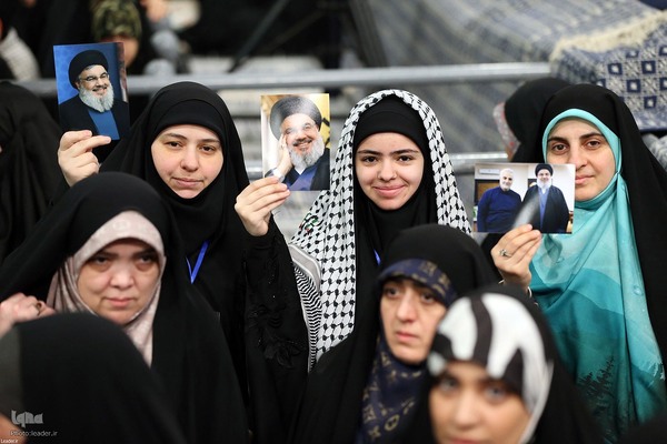 دیدار شرکت‌کنندگان مسابقات بین‌المللی قرآن کریم با رهبر معظم انقلاب