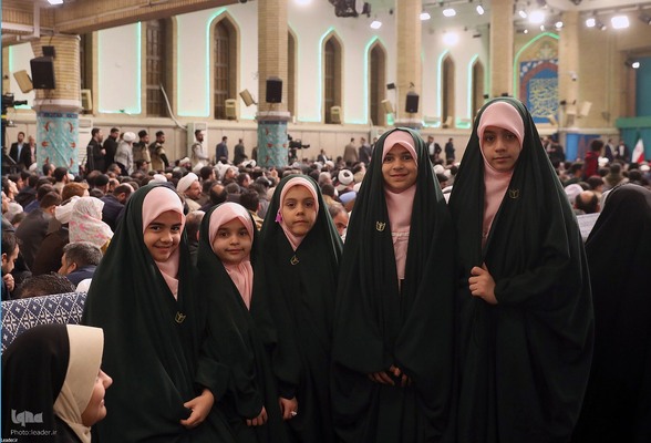 دیدار شرکت‌کنندگان مسابقات بین‌المللی قرآن کریم با رهبر معظم انقلاب