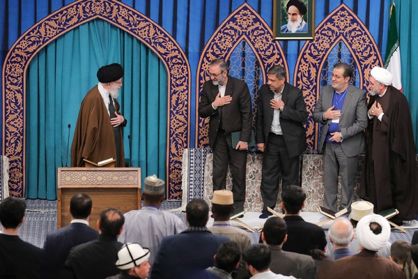 دیدار شرکت‌کنندگان مسابقات بین‌المللی قرآن کریم با رهبر معظم انقلاب