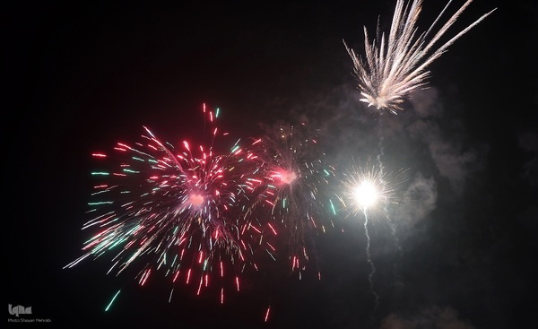 نورافشانی در میدان ولی‌عصر (عج) به مناسبت نیمه شعبان