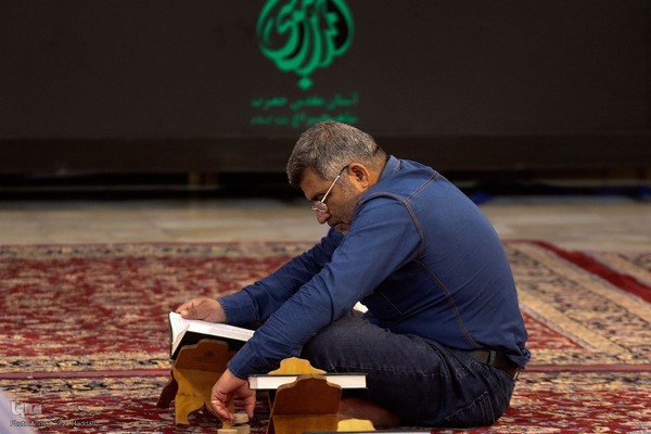جزءخوانی قرآن کریم در حرم شاهچراغ (ع)