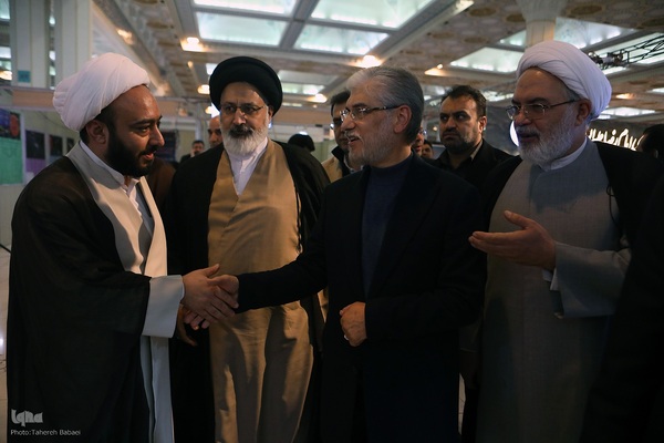 بازدید وزیر علوم از سی‌ودومین نمایشگاه بین‌المللی قرآن کریم