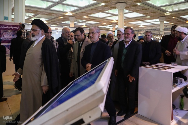 بازدید وزیر علوم از سی‌ودومین نمایشگاه بین‌المللی قرآن کریم