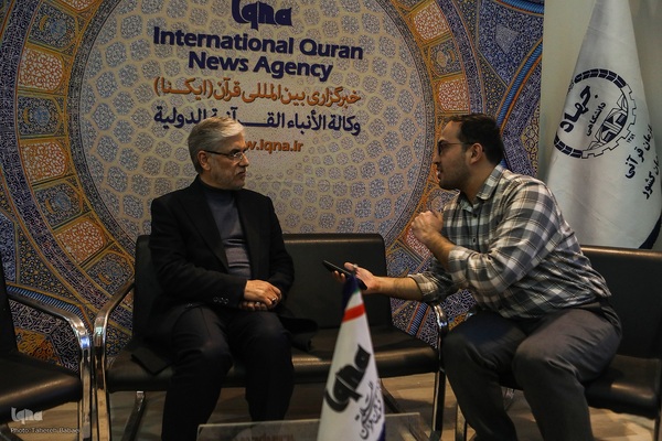 بازدید وزیر علوم از سی‌ودومین نمایشگاه بین‌المللی قرآن کریم