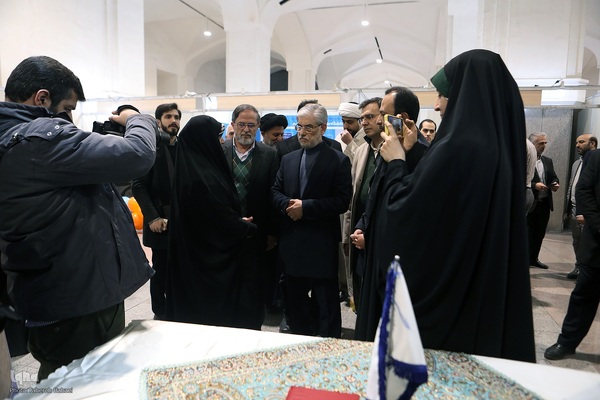 بازدید وزیر علوم از سی‌ودومین نمایشگاه بین‌المللی قرآن کریم