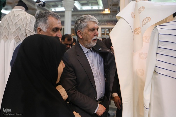 بازدید وزیر فرهنگ و ارشاد از نمایشگاه قرآن