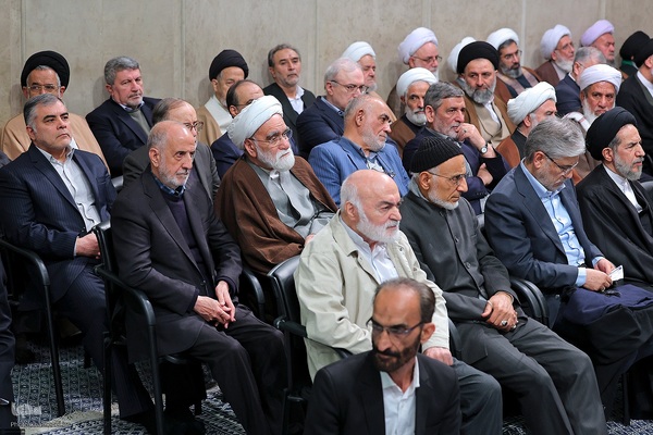 دیدار رهبر معظم انقلاب با کارگزاران نظام