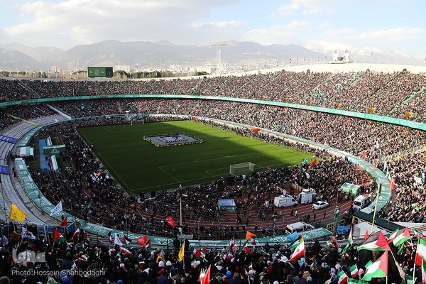 محفل امام حسنی‌ها در ورزشگاه آزادی