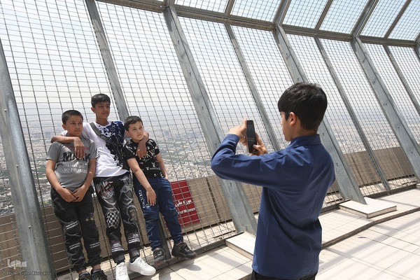 بازدید کودکان کار از جاذبه های گردشگری تهران