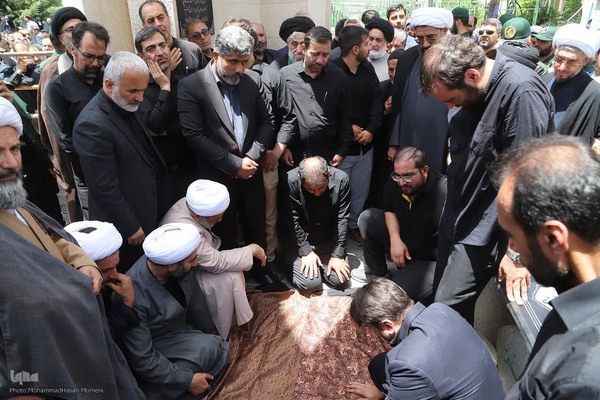 تشییع پیکر آیت‌الله غیاث‌الدین طه محمدی‎