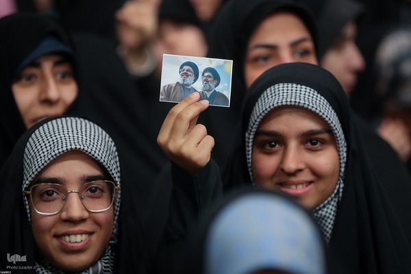 دیدار هزاران نفر از دانشجویان سراسر کشور با رهبر معظم انقلاب