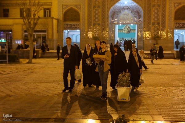 توزیع افطاری در شب میلاد امام حسن مجتبی(ع)