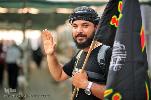 زائران اربعین ثارالله