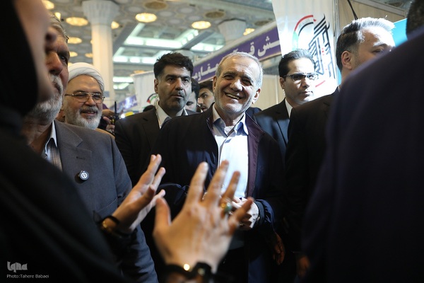 بازدید رئیس جمهور لز نمایشگاه قرآن کریم