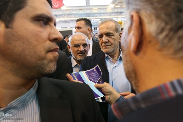 بازدید رئیس جمهور لز نمایشگاه قرآن کریم