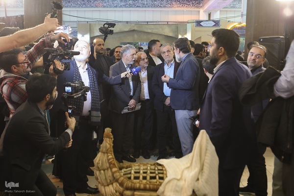 بازدید رئیس جمهور لز نمایشگاه قرآن کریم