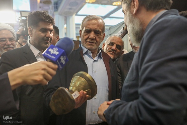 بازدید رئیس جمهور لز نمایشگاه قرآن کریم