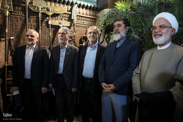 بازدید رئیس جمهور لز نمایشگاه قرآن کریم