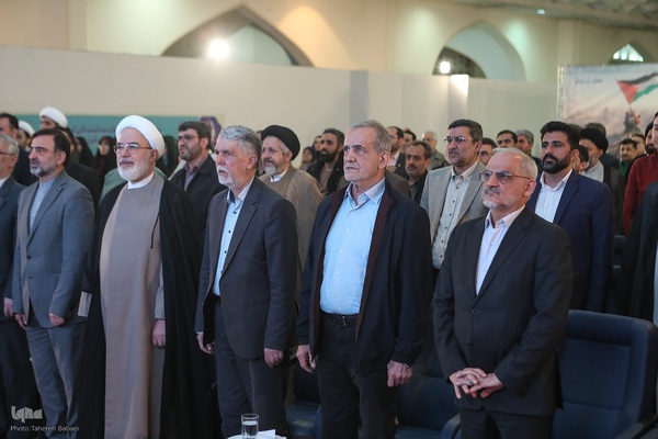 مراسم تجلیل از خادمان قرآن کریم