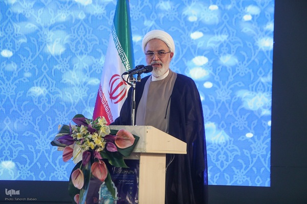 مراسم تجلیل از خادمان قرآن کریم