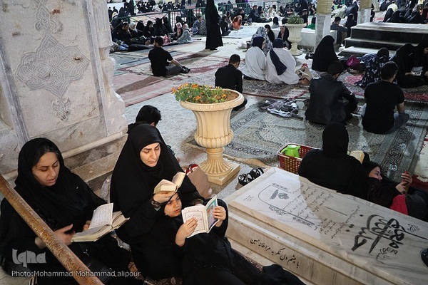 احیای شب نوزدهم ماه رمضان در حرم حضرت علی‌ بن مهزیار اهوازی 