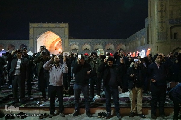 احیای شب نوزدهم ماه رمضان در مسجد جامع اصفهان 