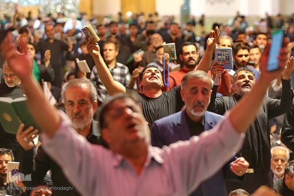 احیای شب ۱۹ رمضان در حرم حضرت معصومه(س)