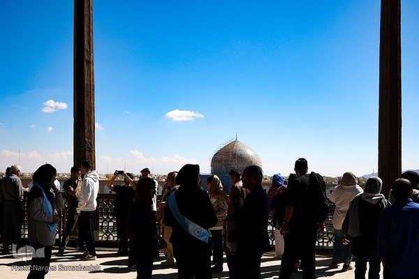 نقش جهان میزبان مسافران نوروزی نصف جهان