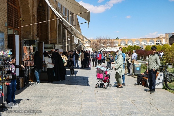 نقش جهان میزبان مسافران نوروزی نصف جهان