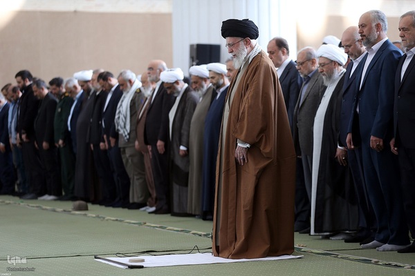 اقامه نماز عید فطر به امامت رهبر معظم انقلاب اسلامی