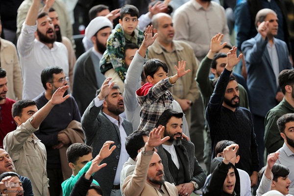 اقامه نماز عید فطر به امامت رهبر معظم انقلاب اسلامی