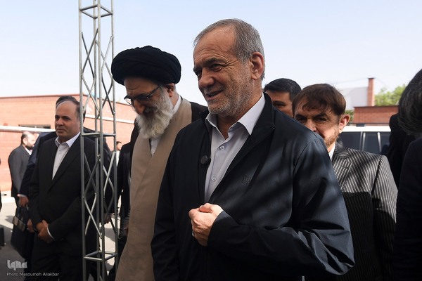 سفر رییس جمهور به استان البرز