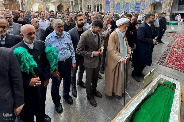 مراسم خاک سپاری خادم‌القرآن عبدالرسول عبایی