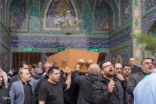 مراسم خاک سپاری خادم‌القرآن عبدالرسول عبایی