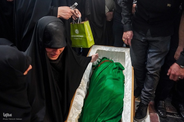 مراسم خاک سپاری خادم‌القرآن عبدالرسول عبایی