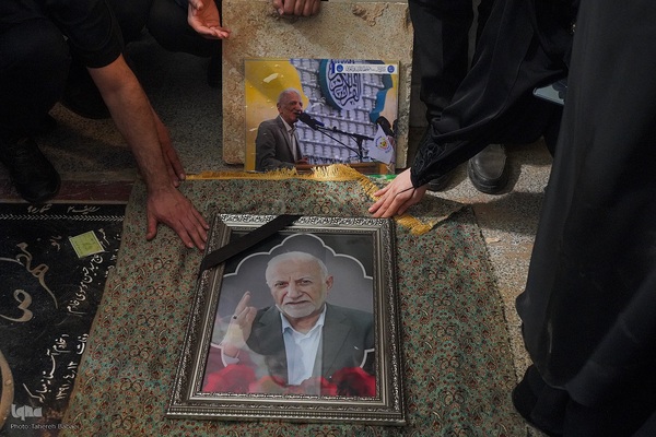 مراسم خاک سپاری خادم‌القرآن عبدالرسول عبایی