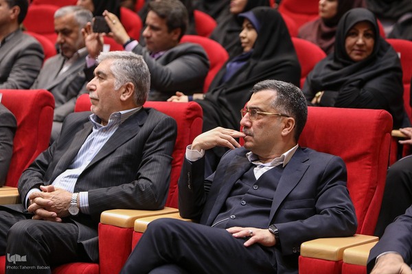 مراسم تکریم و معارفه روسای پیشین و جدید جهاد دانشگاهی