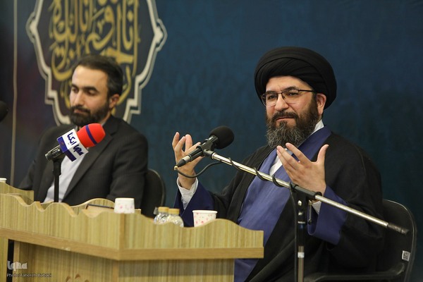 گردهمایی جامعه قرآنی در فراق استاد عبدالرسول عبایی