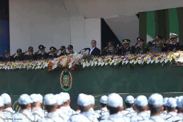 مراسم رژه روز ارتش