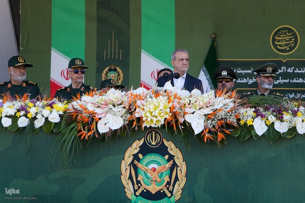 مراسم رژه روز ارتش