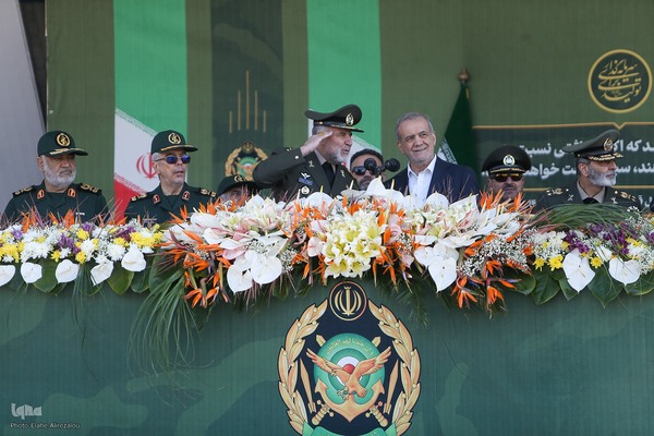 مراسم رژه روز ارتش