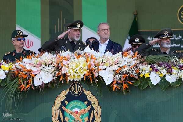 مراسم رژه روز ارتش