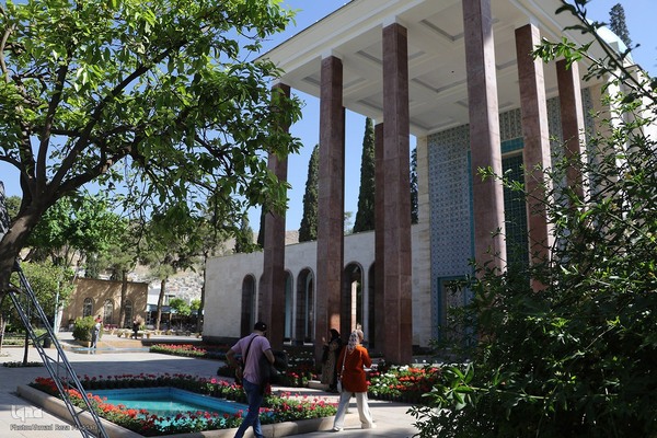 یکم اردیبهشت روز بزرگداشت سعدی