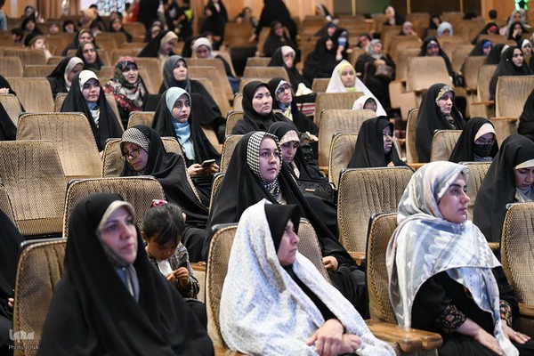 هفتاد و هفتمین محفل انس با قرآن بانوان