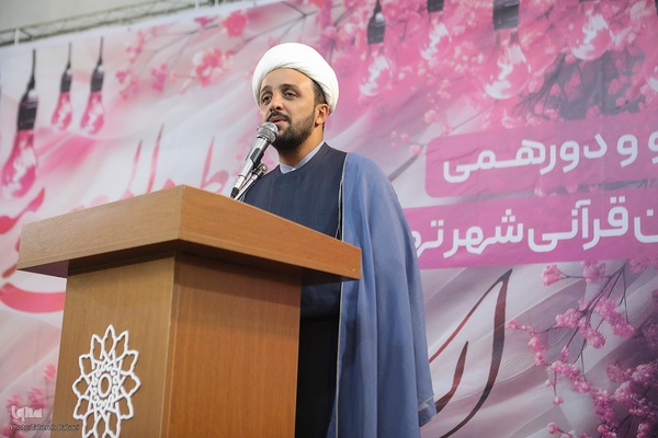 دورهمی دختران قرآنی در فرهنگسرای قرآن