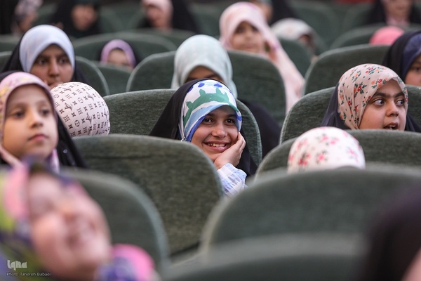 دورهمی دختران قرآنی در فرهنگسرای قرآن