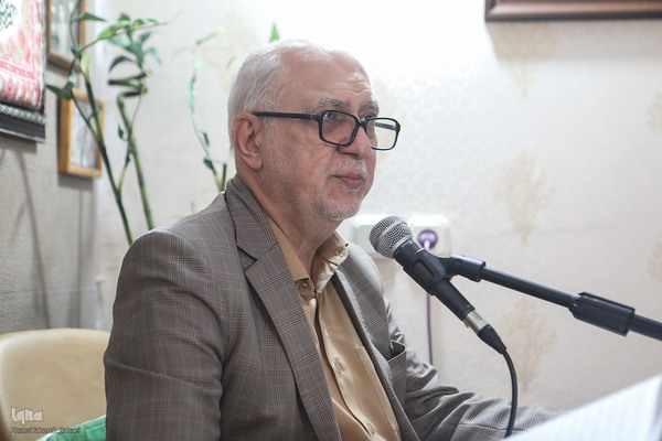 جشن روز معلم در جلسه آموزشی سیدمحسن موسوی‌بلده